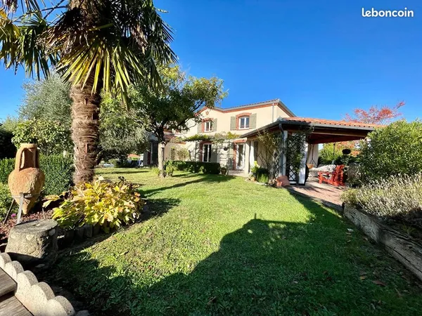 Maison 7 pièces 158 m² 