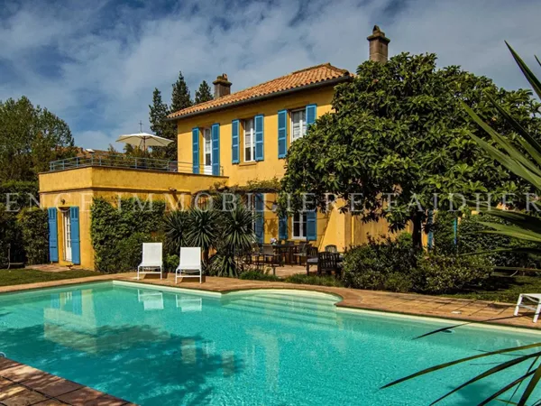 Belle bastide provençale a quelques pas de la Place des Lices RE 