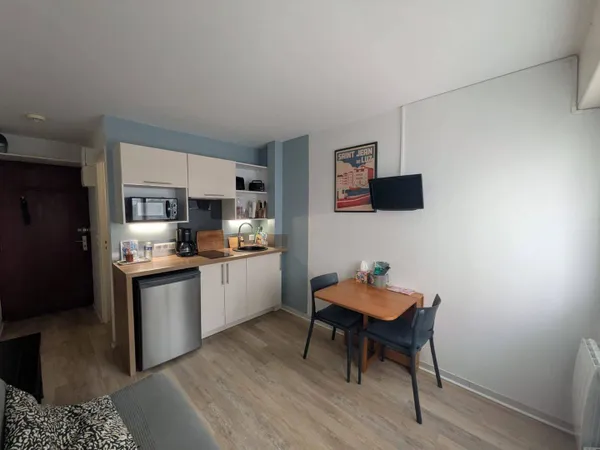 Appartement 1 pièce 15 m² 