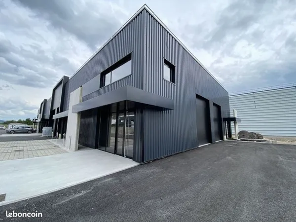 Local commercial 288 m²