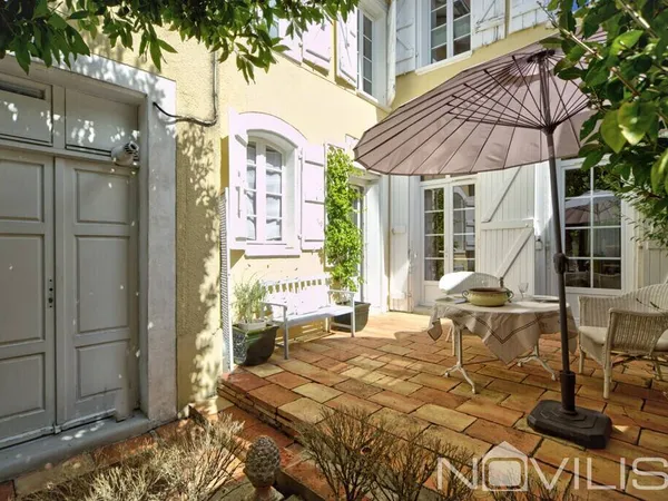 Maison de ville 7 pièces 260 m² 