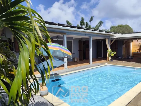 Vends Villa T6, Piscine, Vue Mer, Le Robert 