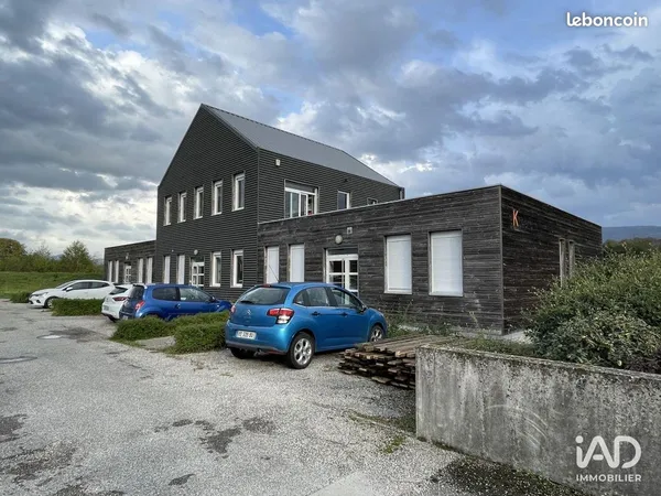 Bureaux 212 m² TULLINS 