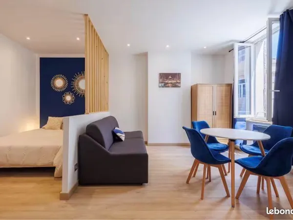 Appartement refait à neuf Rue Francis Davso 