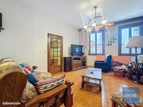 Maison 5 pièces 136 m² 