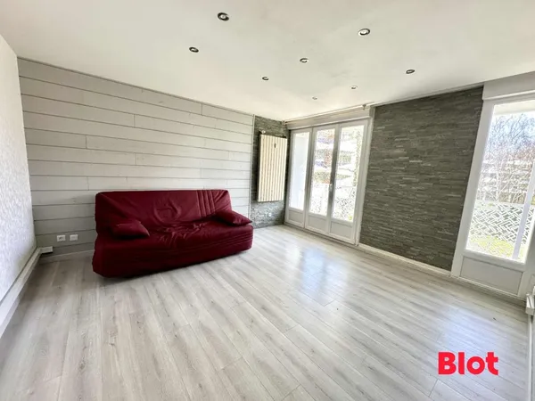 A VENDRE EN EXCLUSIVITE - METRO POTERIE - APPARTEMENT T3 - BALCON - CAVE 