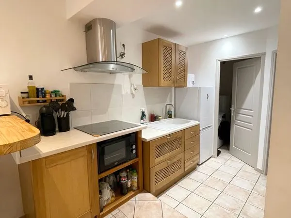 JOLI P2, 50M2, Climatisé, CV Alès, DISPO 03/2026 