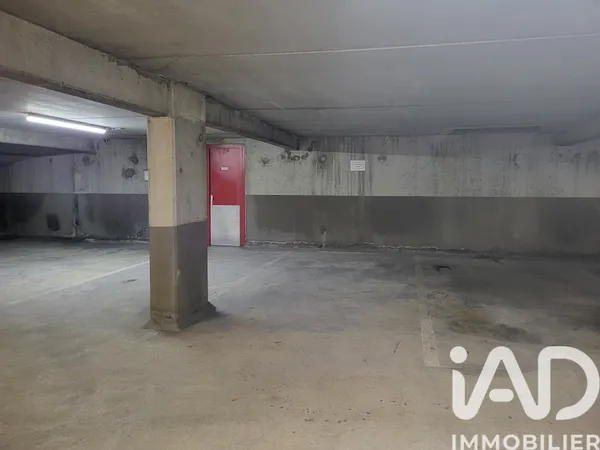 Parking 12 m² 
