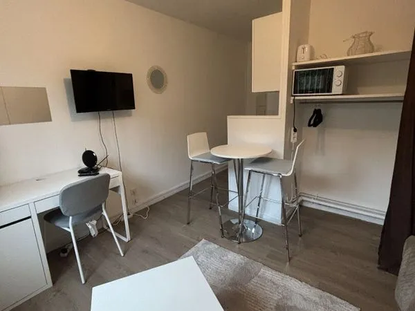 Appartement 1 pièce 17 m² 