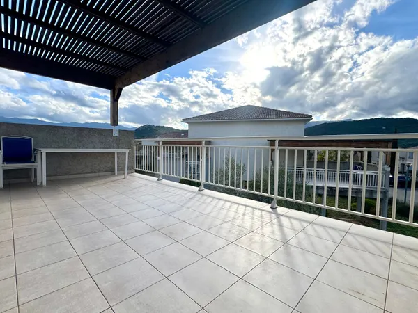 Appartement 5 pièces 94 m² 
