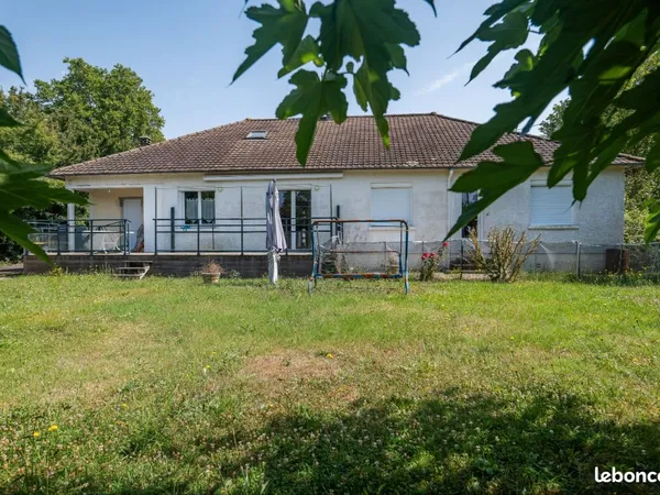 Grande maison individuelle Prahecq 