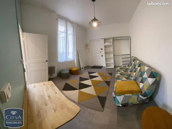 Studio 1 pièce 21 m² 