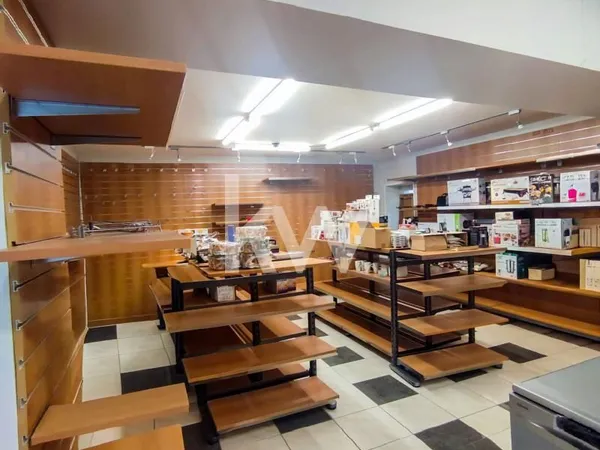 Local commercial 65 m² 