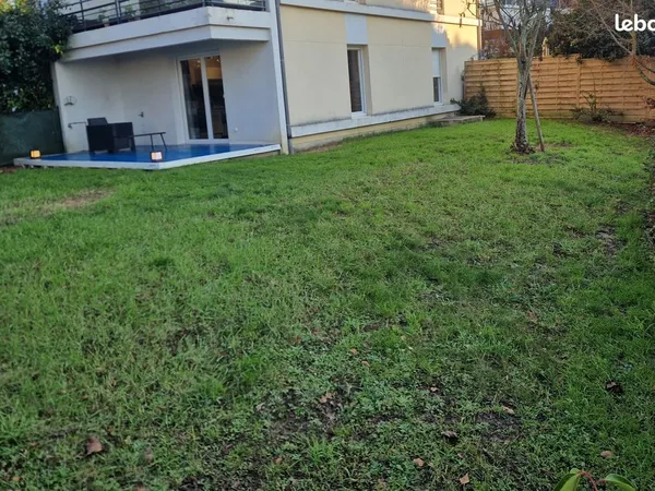 Appartement F2 avec Jardin 