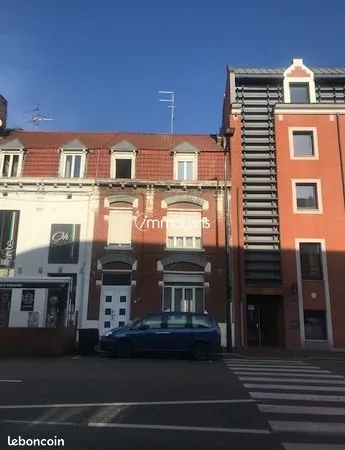 Local professionnel 2 pièces 37 m² 