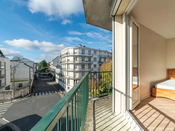 Nantes - Procé-Grillaud : Grand T1bis avec deux balcons. 