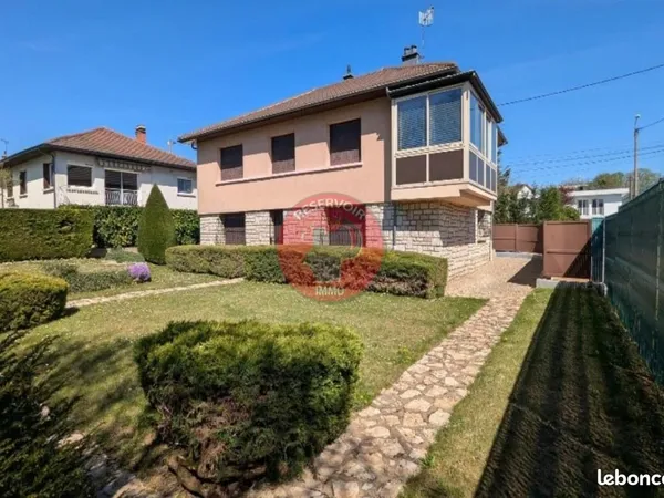 Maison 6 pièces 137 m² 