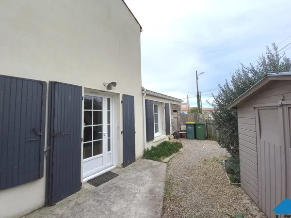 ENSEMBLE DE 2 HABITATIONS A MAISONNEUVE 