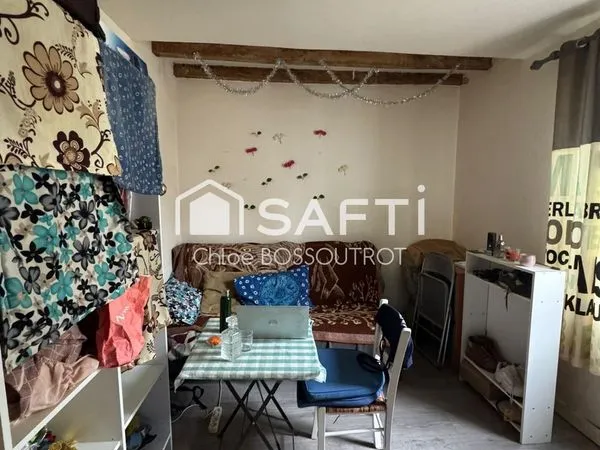 Studio 1 pièce 13 m² 