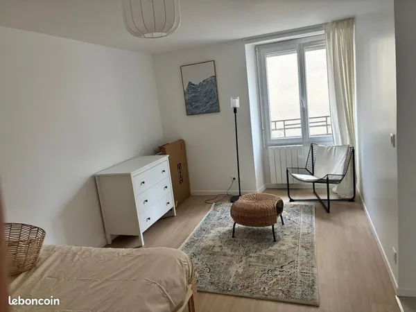 Studio 1 pièce 22 m² 