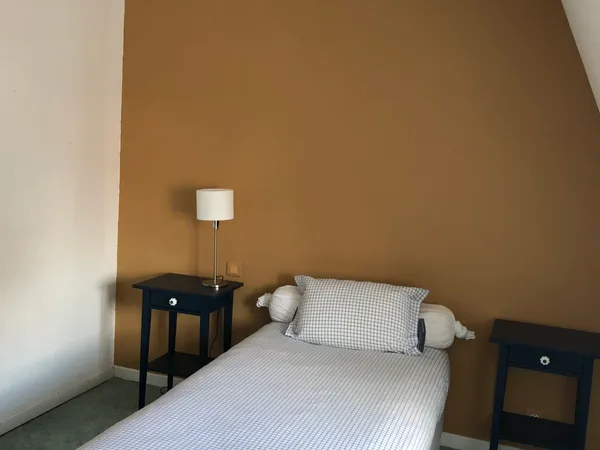Loue chambre 11m² chez l'habitant 