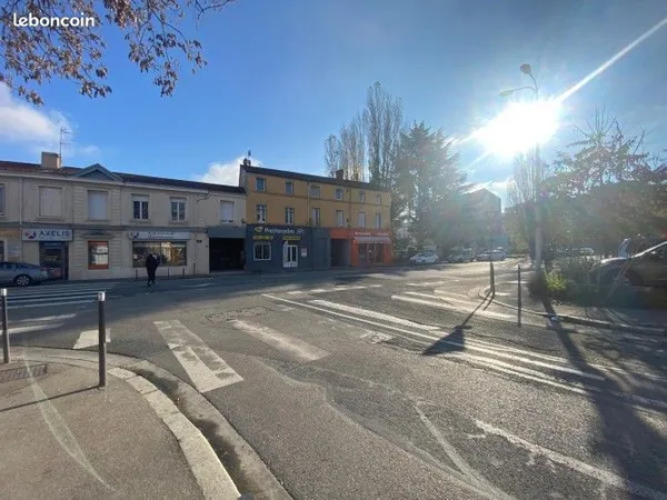 Commerce informatique/multimédia 50 m² 