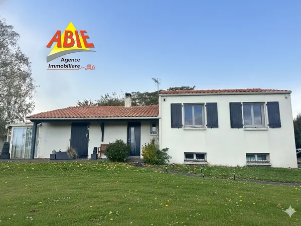 À vendre Maison rénovée à Saint-Martin-de-Fraigneau 