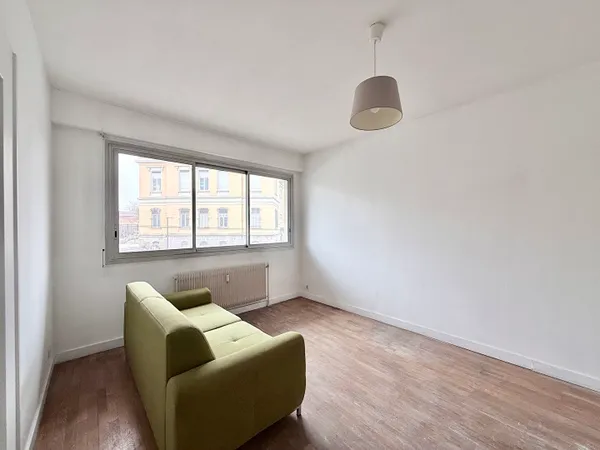 Appartement 2 pièces 41.7 m2 - 1er étage 