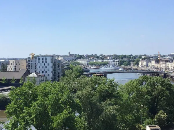 Appartement 4 pièces 93 m² 