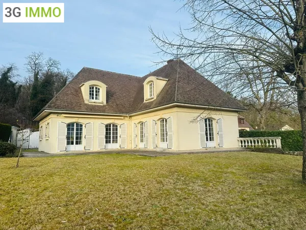 Maison d'architecte 7 pièces 