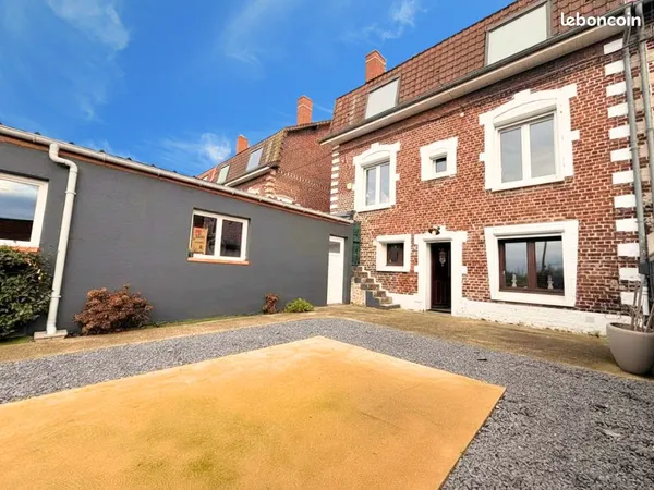 Maison 5 pièces 94 m² 