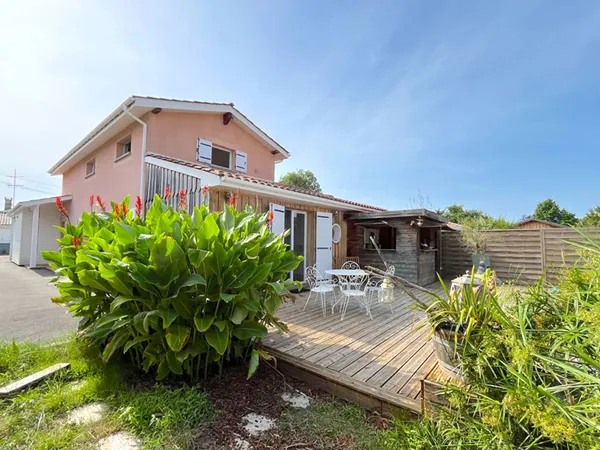 Maison T6 avec piscine à vendre à Gujan-Mestras, au calme quartier Meyran 