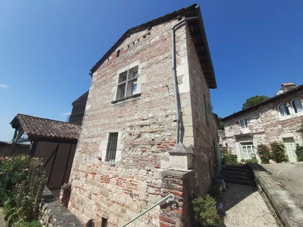 Maison de bourg de 3 pièces principales 