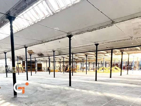 Entrepôt 3370 m² 