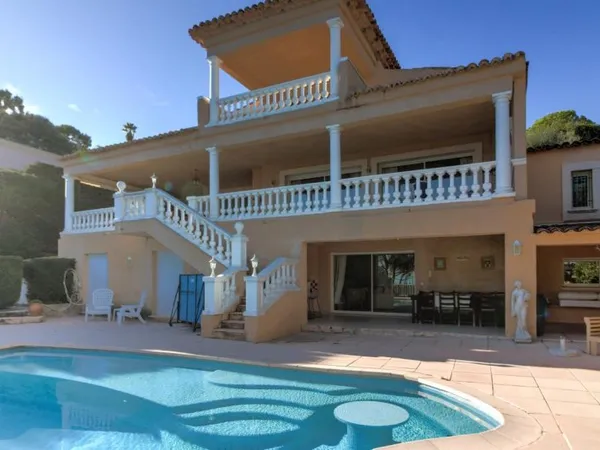 Villa de 378m2 Nice Gairaut, Vue mer