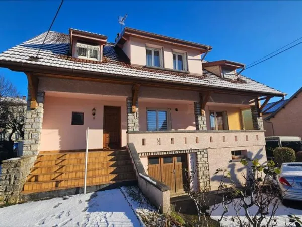 Maison 8 pièces 194 m² 