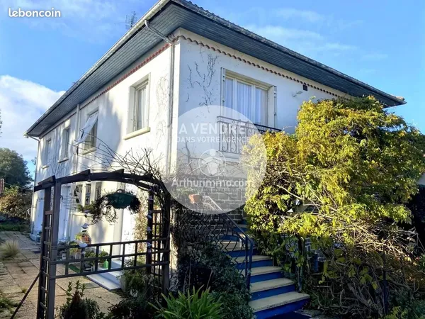 Maison 8 pièces 180 m² 