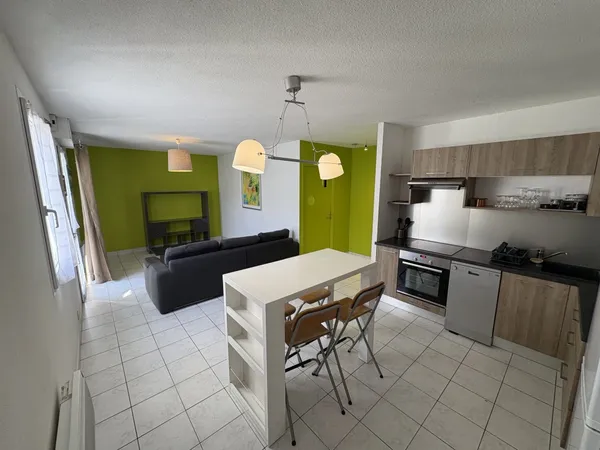 VANNES OUEST - Local professionnel de 48 m² env. 