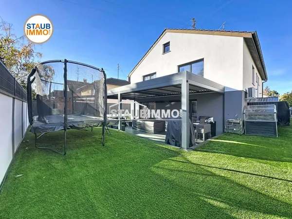 Maison 8 pièces 200 m² 