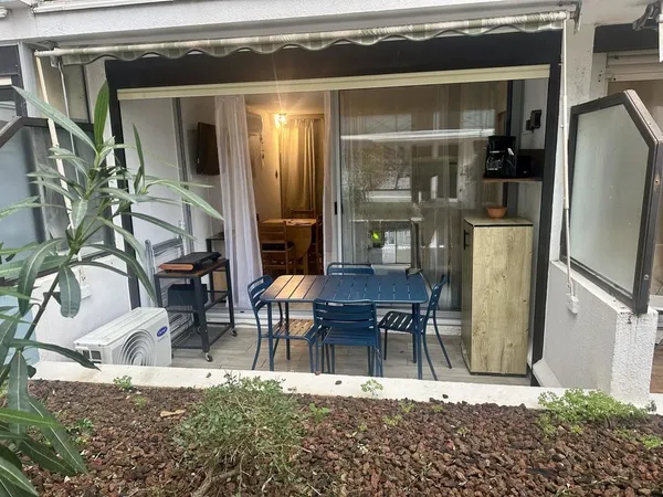 Grau du Roi : Résidence sécurisée avec piscine : studio double cabine avec terrasse (6 couchages) 