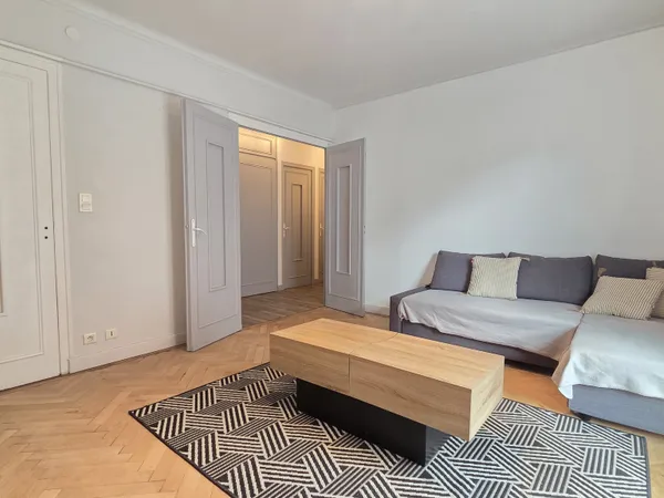 Appartement T3/T4 de 79 m2 balcon /terrasse, cave et GARAGE 