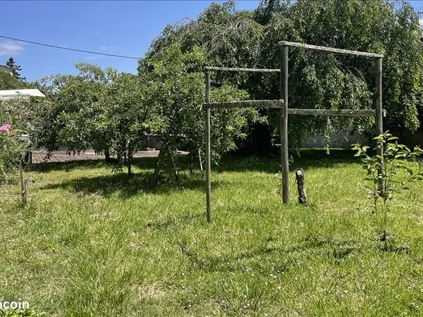 Terrain 778 m² Saintes 