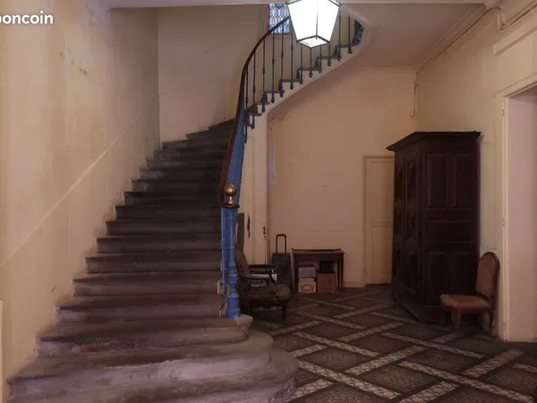Appartement 4 pièces 192 m² 