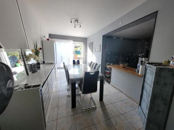 Maison 6 pièces 147 m² 
