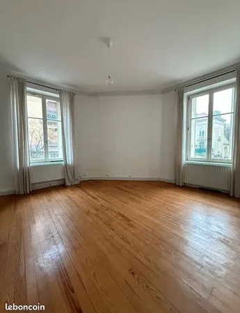 Appartement 2 pièces 55 m² 