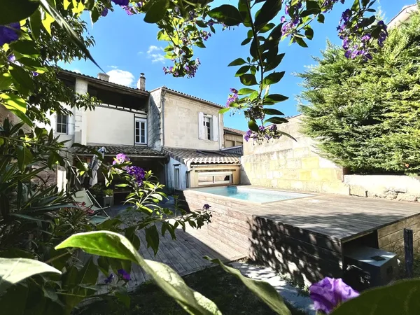 BELLE MAISON FAMILIALE EN PIERRE AVEC JARDIN ET STUDIO INDEPENDANT 