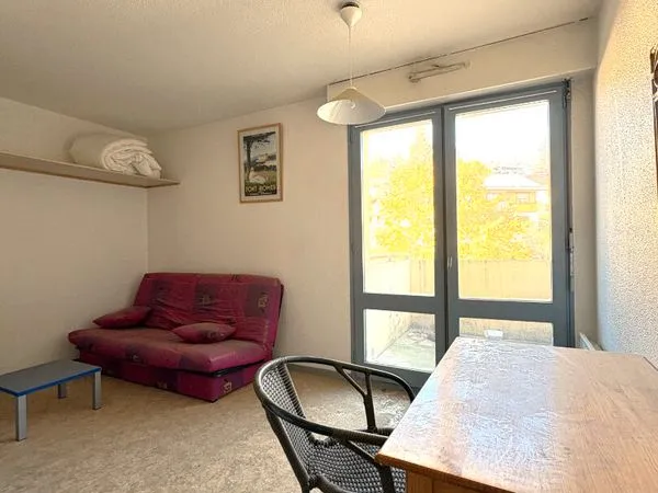Studio 1 pièce 18 m² 