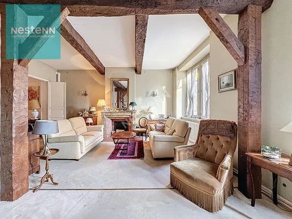 Ensemble immobilier à vendre 390m², 14 pièces, jardin, hyper centre Baziège 