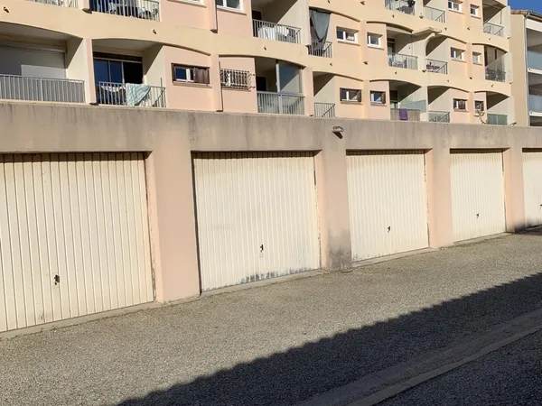 Parking 17 m² 