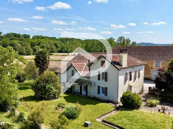 Maison 7 pièces 195 m² 